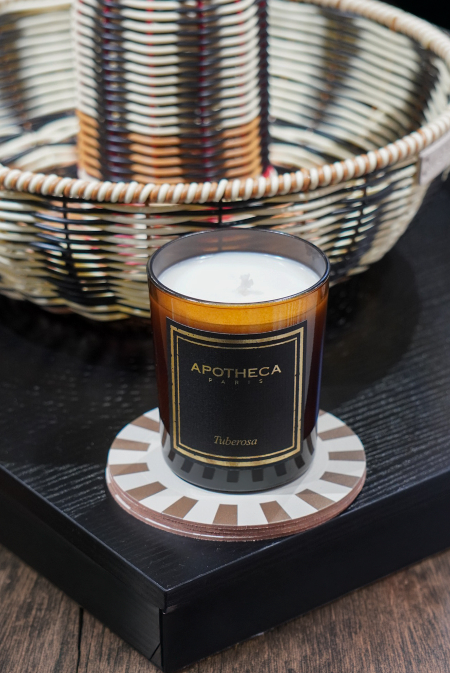 Bougie parfumée TUBEROSA en verre ambré et étui noir